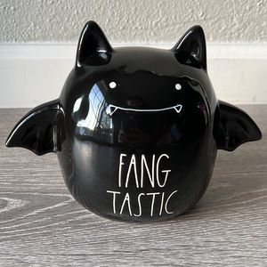 Rae Dunn Halloween Bat FANG TASTIC figurine New in Box 2022